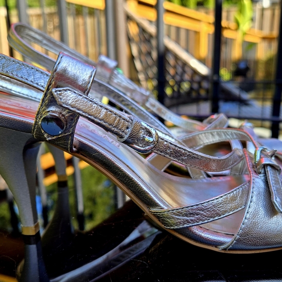 Slingback pumps - Picture 3 of 5